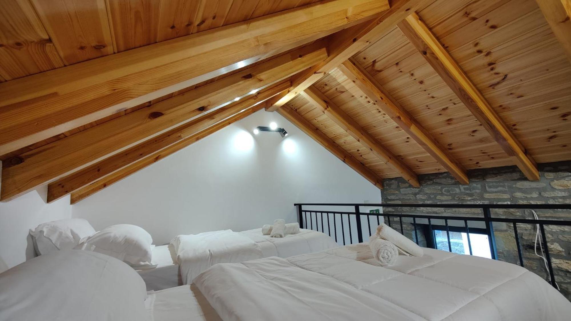 Gogo Moustache Guest House Permet Exterior photo