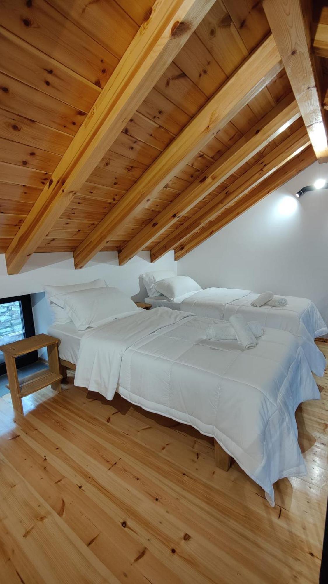 Gogo Moustache Guest House Permet Exterior photo
