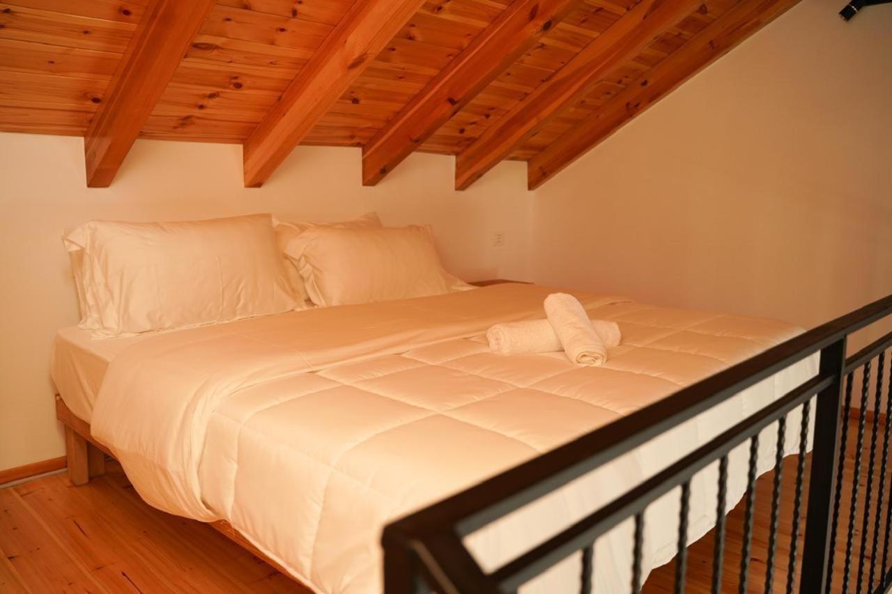Gogo Moustache Guest House Permet Exterior photo