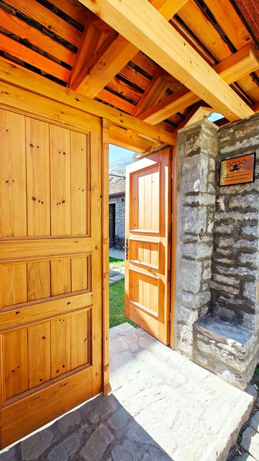 Gogo Moustache Guest House Permet Exterior photo