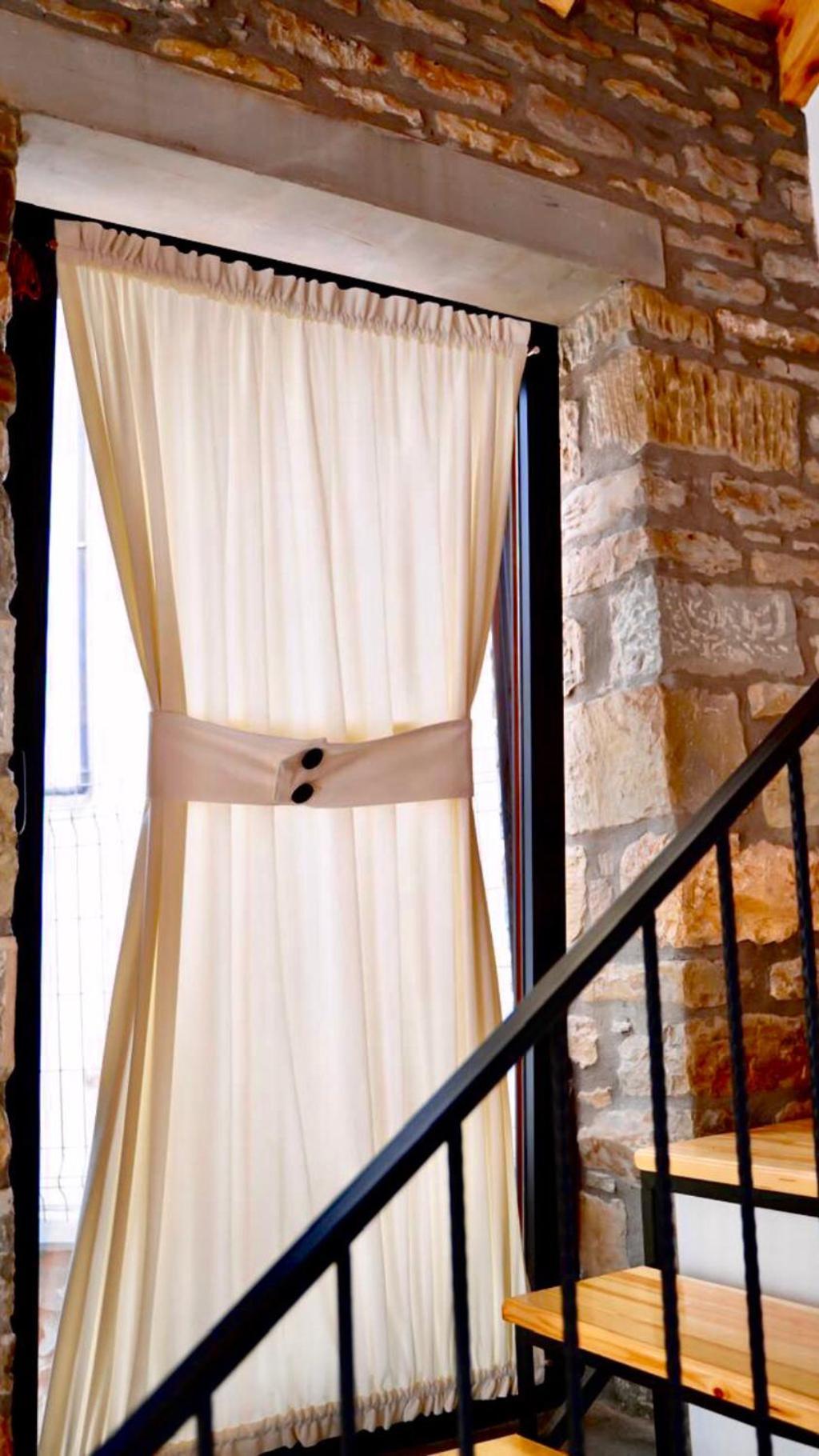 Gogo Moustache Guest House Permet Exterior photo