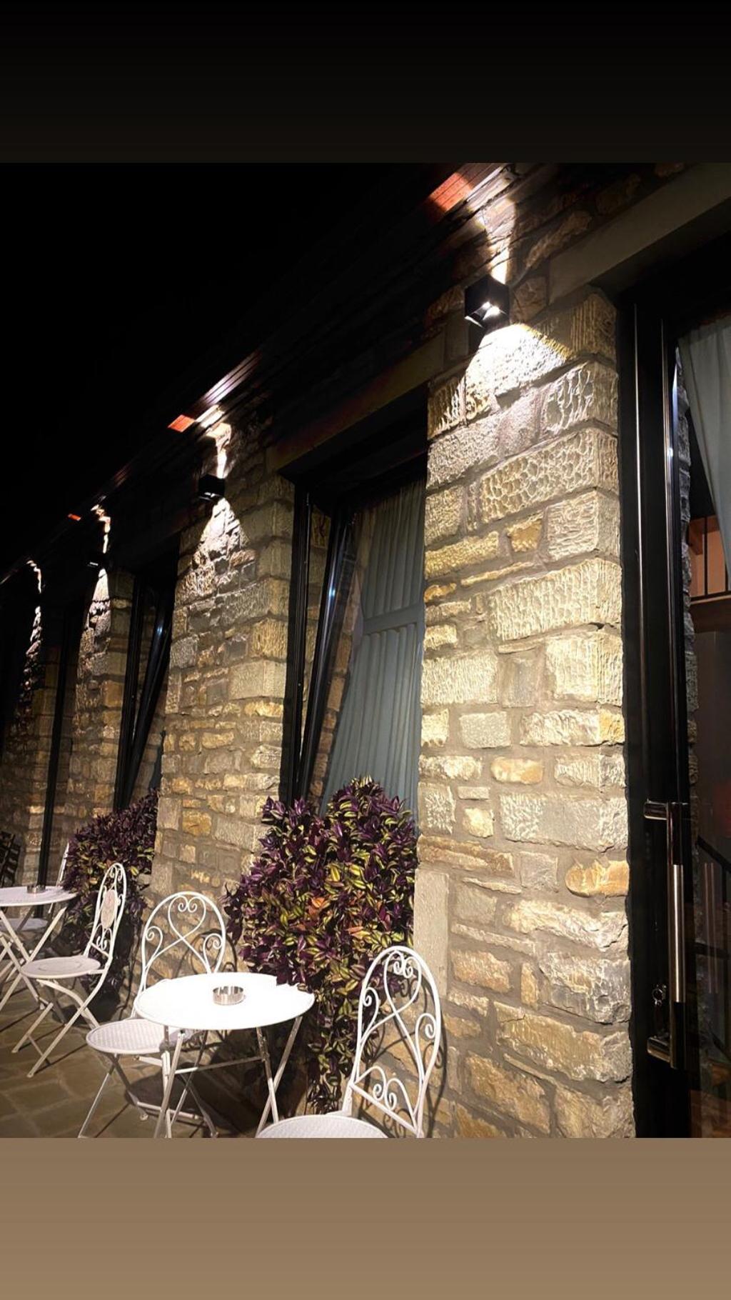Gogo Moustache Guest House Permet Exterior photo