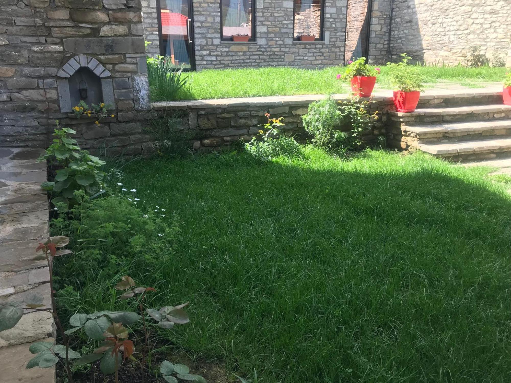 Gogo Moustache Guest House Permet Exterior photo