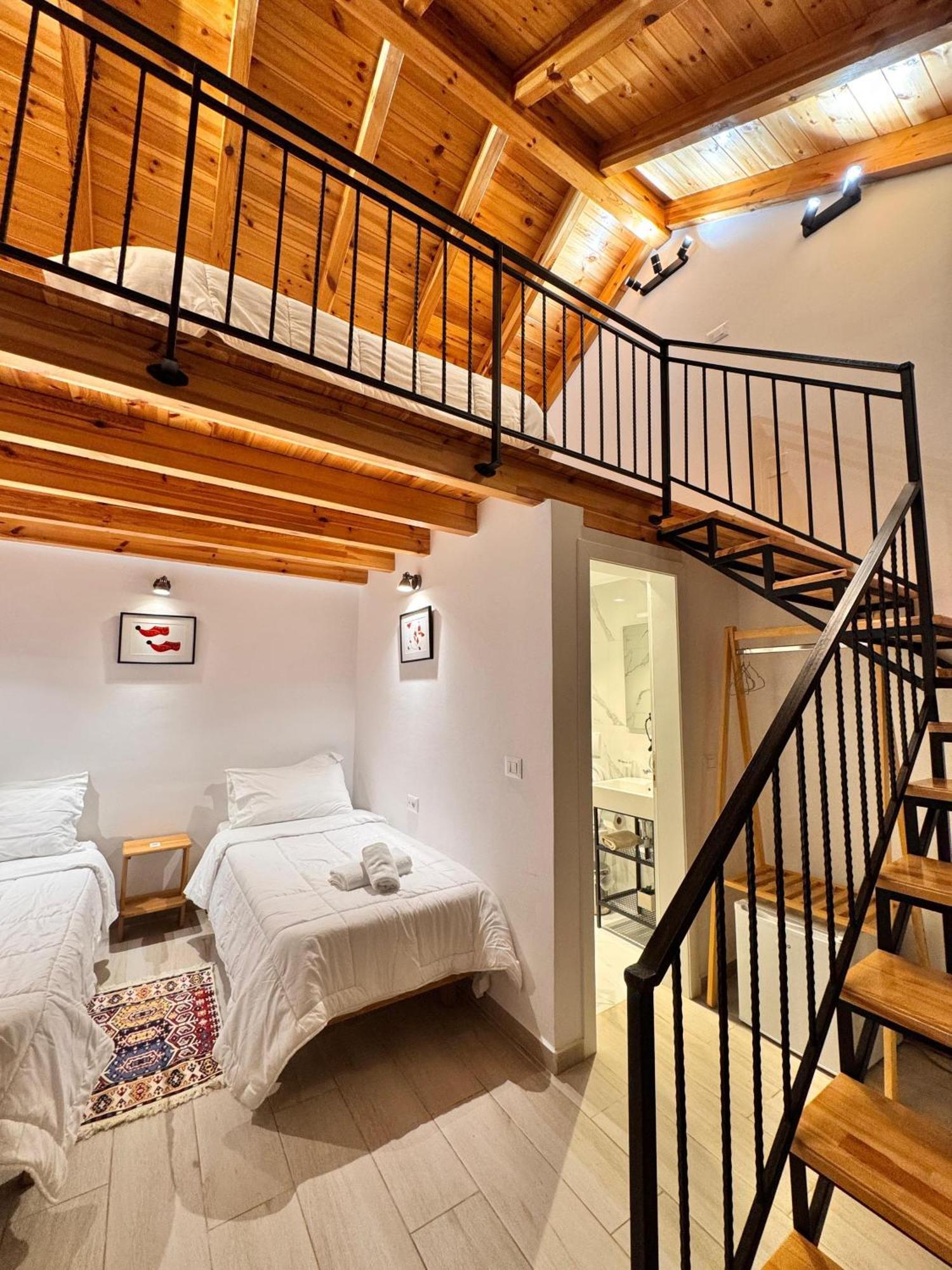 Gogo Moustache Guest House Permet Exterior photo