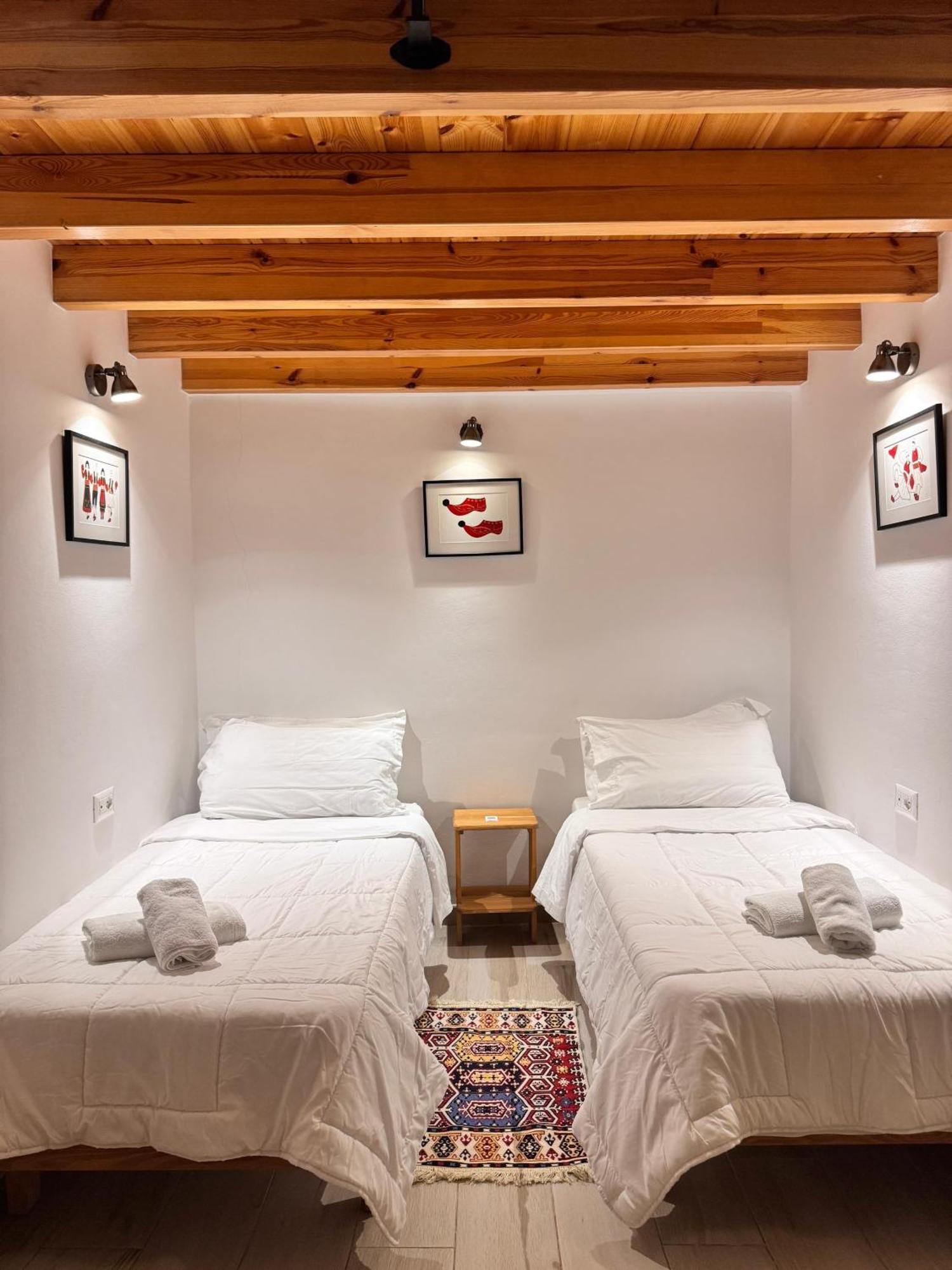 Gogo Moustache Guest House Permet Exterior photo